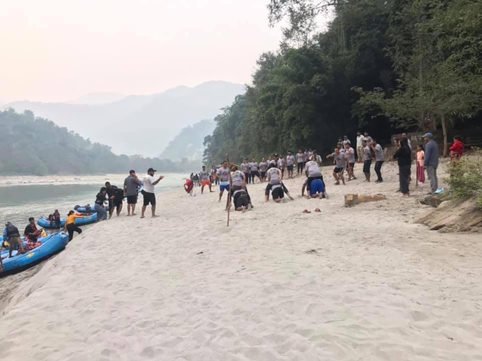河趣味海滩度假酒店 Gorkhā 外观 照片