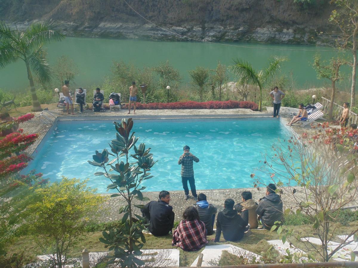 河趣味海滩度假酒店 Gorkhā 外观 照片